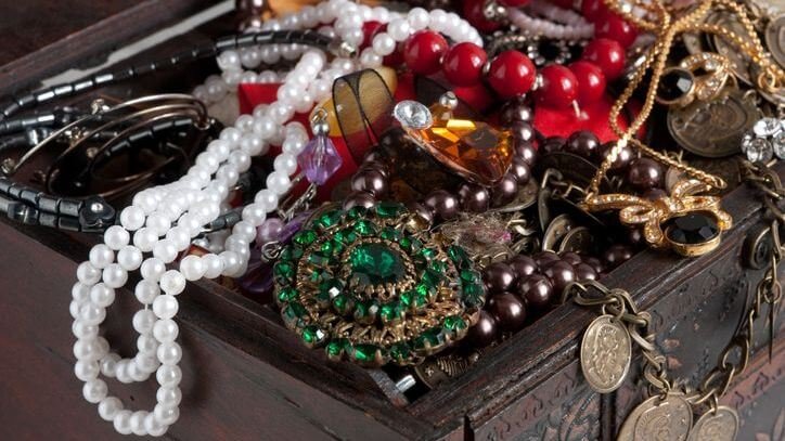 Best place to sell antique jewelry in Cape Coral South Florida. Updated 2026